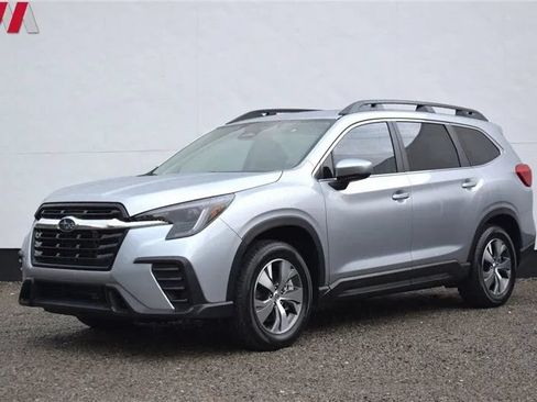 Used 2025 Subaru Ascent Premium AWD/4WD image 8