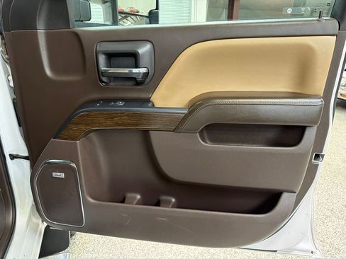 Used 2019 GMC Sierra 3500 Denali w/ Duramax Plus Package AWD/4WD image 40