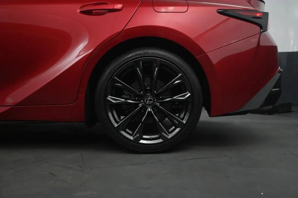 Used 2021 Lexus IS 350 F Sport w/ Accessory Package 2 AWD/4WD image 13
