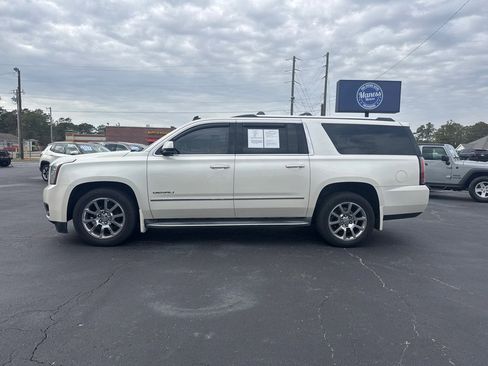 Used 2015 GMC Yukon XL Denali w/ Touring Package image 2