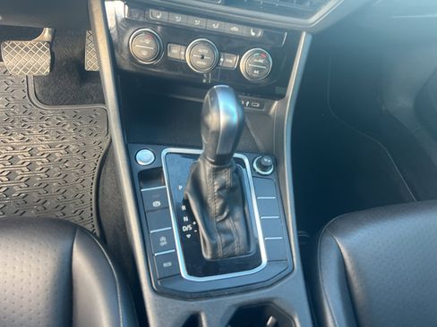 Used 2020 Volkswagen Jetta SE image 17