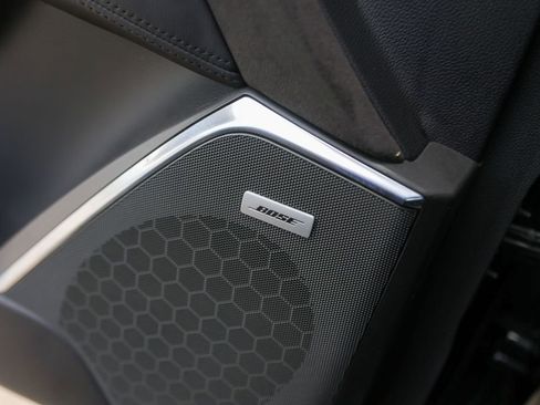 Used 2018 Cadillac Escalade ESV Platinum image 21