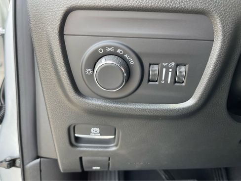 New 2025 Jeep Grand Cherokee L Laredo w/ Luxury Tech Group I image 18