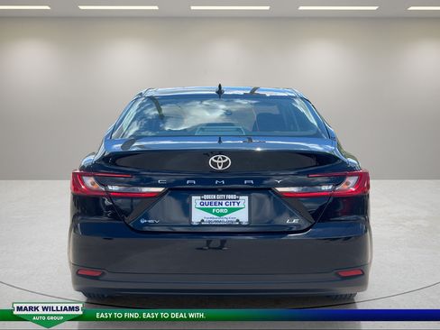 Used 2025 Toyota Camry LE FWD image 6