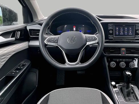 Used 2023 Volkswagen Taos S FWD image 5