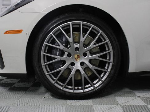 New 2026 Porsche Panamera 4 image 17