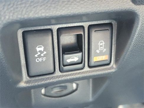 Used 2013 INFINITI G37 x w/ Premium Pkg image 32