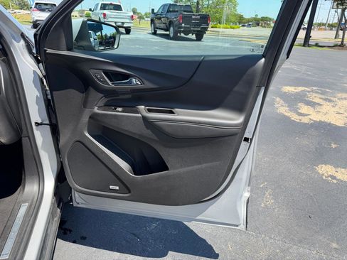 Used 2022 Chevrolet Equinox Premier AWD/4WD image 14