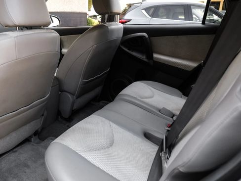 Used 2014 Toyota RAV4 EV FWD image 34