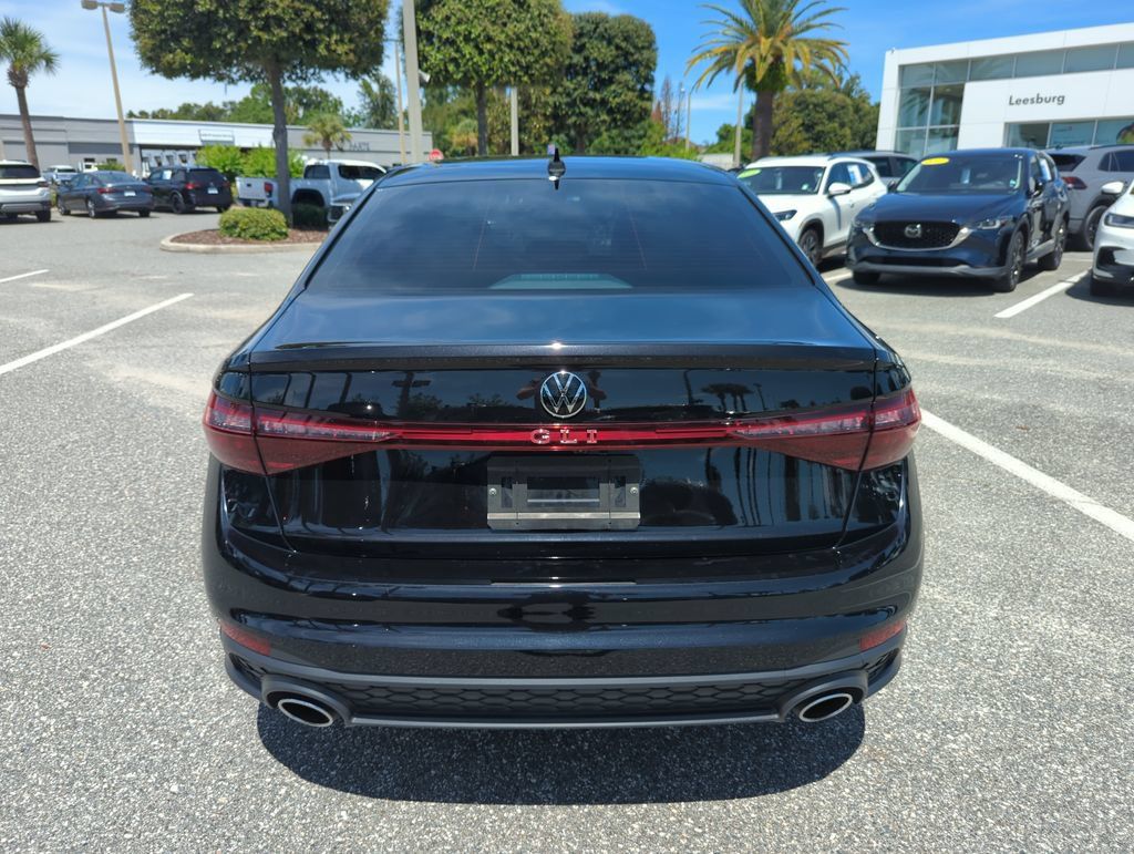 Used 2025 Volkswagen Jetta GLI Autobahn FWD image 7