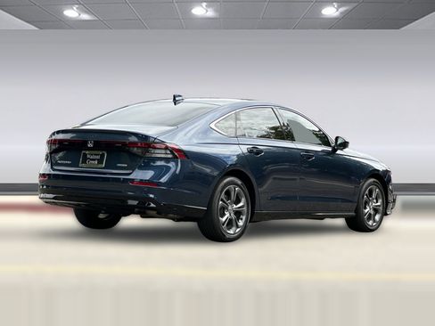 Used 2025 Honda Accord EX-L image 9