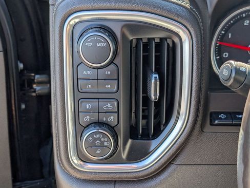 Used 2022 Chevrolet Silverado 3500 LTZ w/ LTZ Convenience Package AWD/4WD image 24