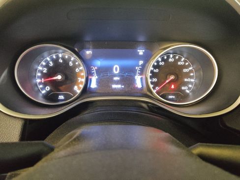 Used 2020 Jeep Compass Limited FWD image 23