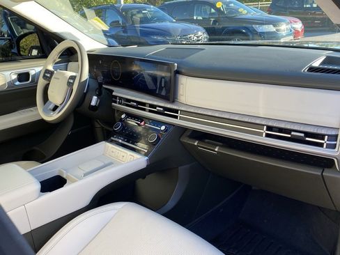Used 2024 Hyundai Santa Fe Calligraphy image 31