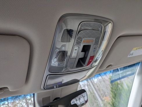 Used 2024 Genesis GV80 3.5T w/ Advanced Package image 25