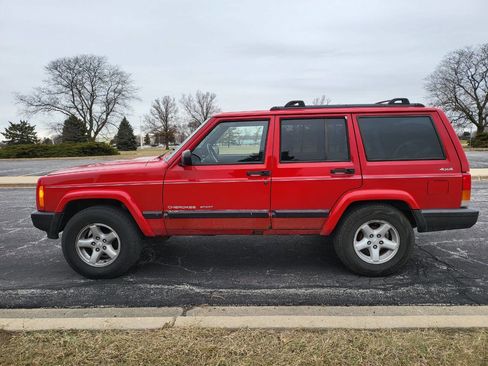 Used 2001 Jeep Cherokee Sport image 2