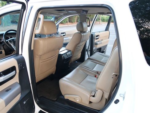 Used 2014 Toyota Sequoia Limited AWD/4WD image 15