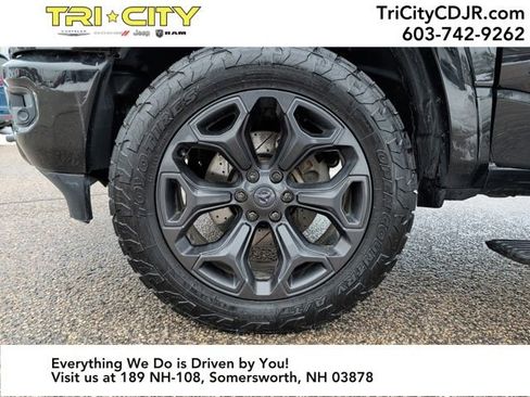 Used 2020 RAM 1500 Limited w/ Black Appearance Package image 41