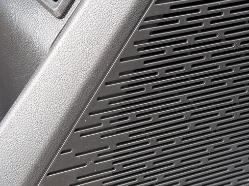 New 2026 Chevrolet Equinox ACTIV FWD image 25
