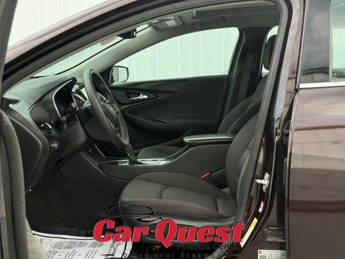 Used 2020 Chevrolet Malibu LT FWD image 9