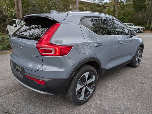 Certified 2023 Volvo XC40 B5 Plus w/ Protection Package Premier image 4