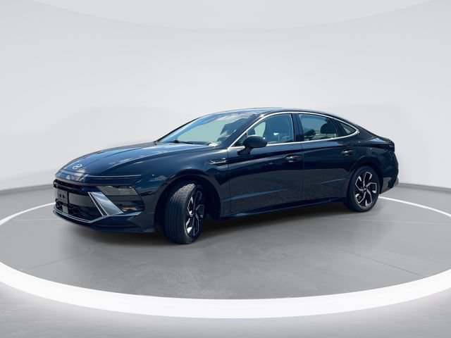 Certified 2025 Hyundai Sonata SEL FWD image 1