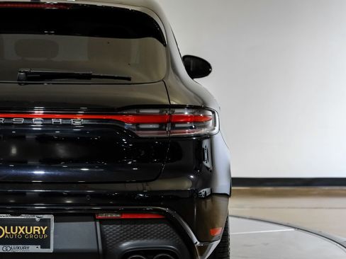 Used 2024 Porsche Macan image 50