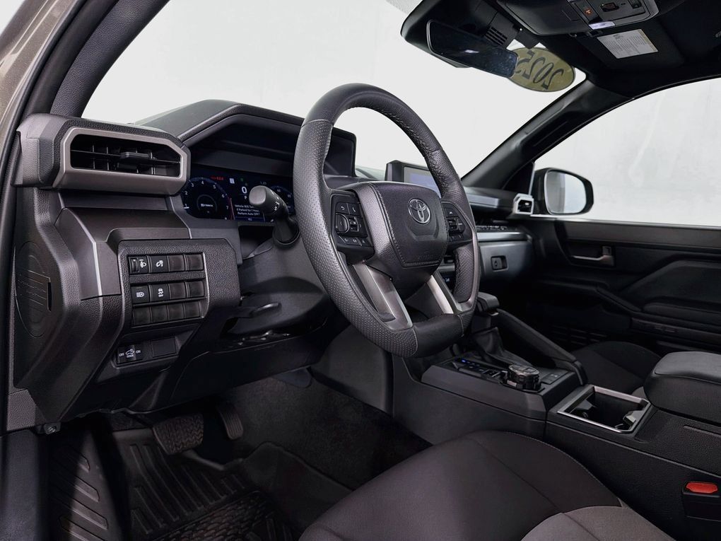Used 2025 Toyota Tacoma TRD Off-Road AWD/4WD image 12