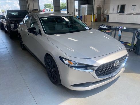 Used 2025 MAZDA MAZDA3 s FWD image 1
