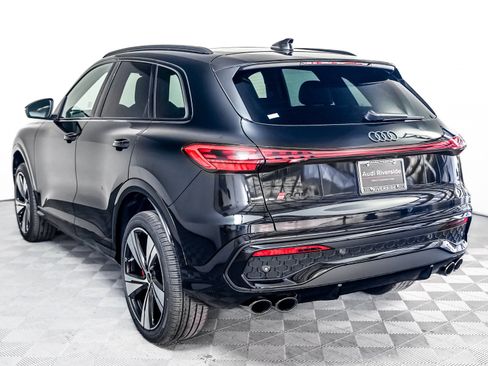 New 2025 Audi SQ5 Premium Plus image 2