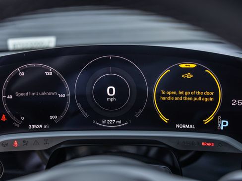 Certified 2021 Porsche Taycan 4S AWD/4WD image 28