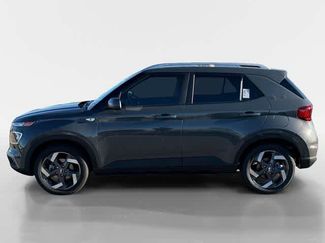 New 2026 Hyundai Venue SEL FWD video 2