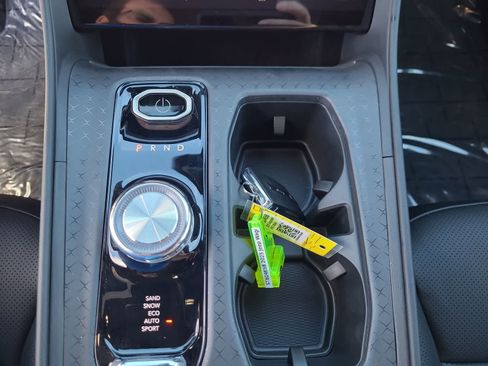 New 2025 Jeep Wagoneer S Launch Edition w/ Trailer Tow Group image 25