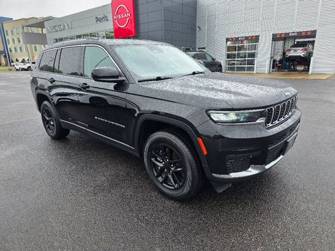 Used 2023 Jeep Grand Cherokee L Laredo AWD/4WD image 1
