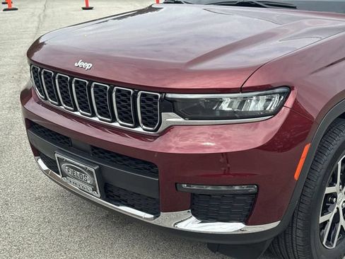 Used 2023 Jeep Grand Cherokee L Limited AWD/4WD image 10