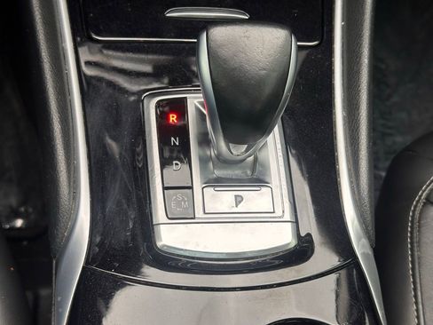 Used 2018 INFINITI QX30 Premium w/ Navigation Package image 36