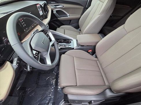 New 2025 Audi Q5 Premium Plus image 4