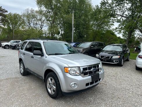 Used 2012 Ford Escape XLT AWD/4WD image 3