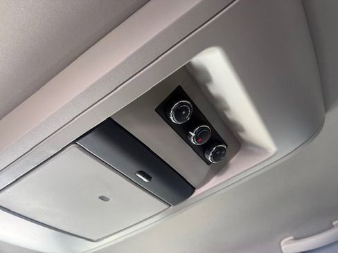 Used 2017 Dodge Grand Caravan SE w/ Power Window Group image 10