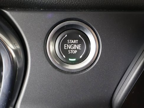 Used 2021 Chevrolet Blazer LT image 36