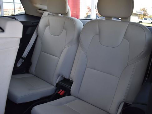 Used 2021 Volvo XC90 T5 Momentum w/ Protection Package Premier FWD image 52