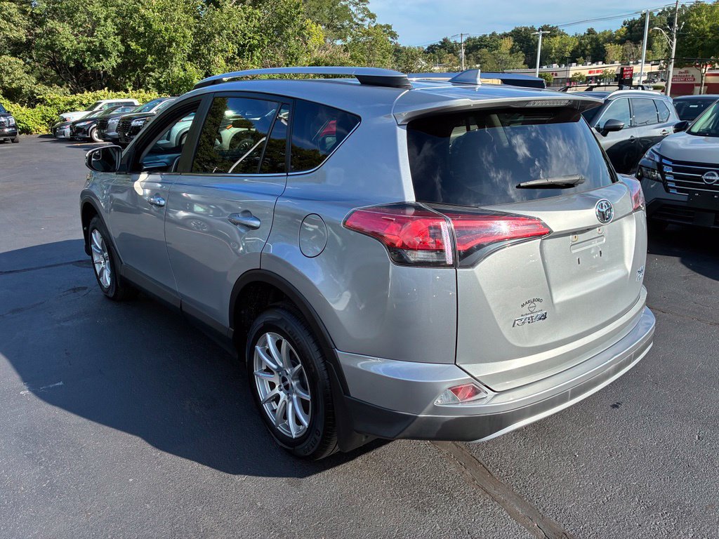 Used 2016 Toyota RAV4 XLE AWD/4WD image 5