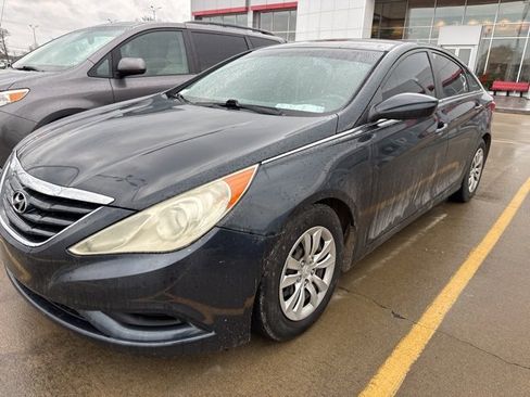 Used 2011 Hyundai Sonata GLS image 1