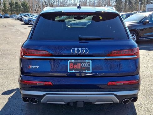 Used 2020 Audi SQ7 Premium Plus w/ S Executive Package image 12