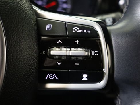 Used 2023 Kia Sorento EX image 32