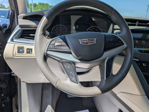 Certified 2023 Cadillac XT5 Premium Luxury w/ LPO, Floor Liner Package AWD/4WD image 35