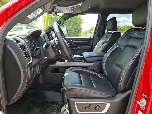 Used 2022 RAM 1500 Laramie AWD/4WD image 15