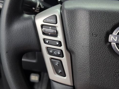 Used 2023 Nissan Titan SV RWD image 26