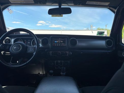 Used 2019 Jeep Wrangler Unlimited Sport S AWD/4WD image 18