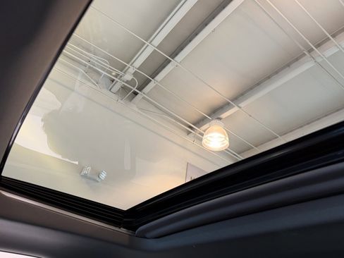 Used 2024 GMC Sierra 1500 Denali image 18